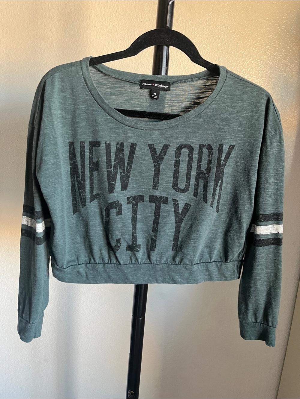 Maison + Mackenzie Teal Crop Long Sleeve Tee with 'New York City' Print